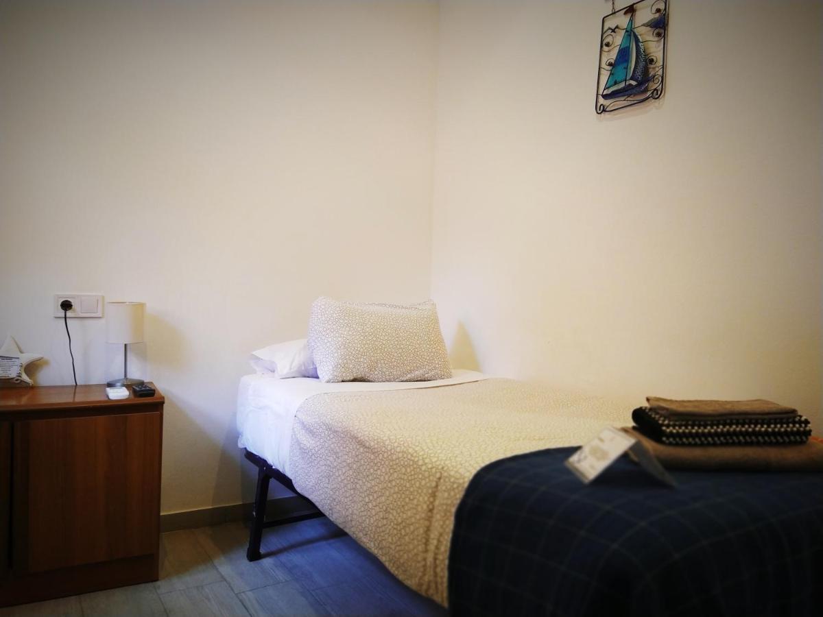 Hostal Casa Nautilus Cádiz Eksteriør billede