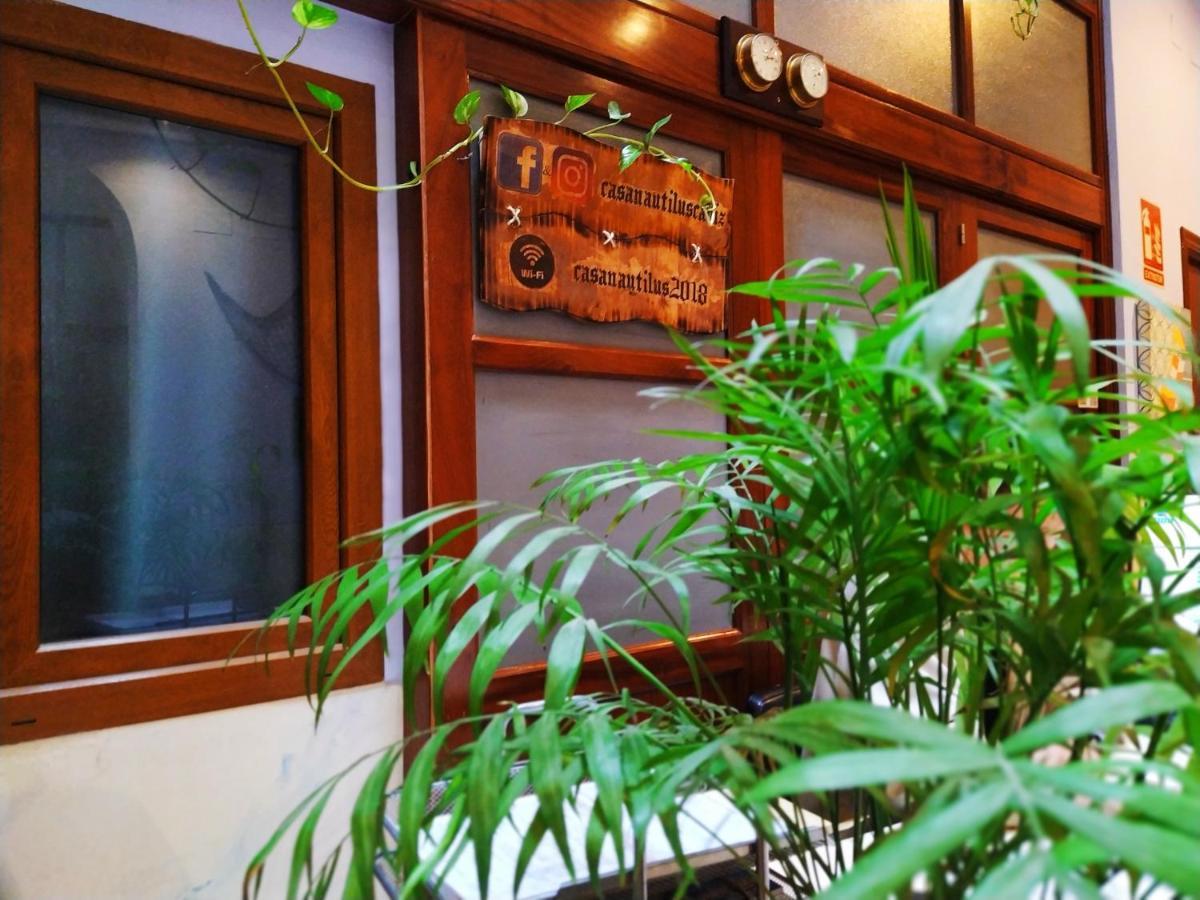 Hostal Casa Nautilus Cádiz Eksteriør billede