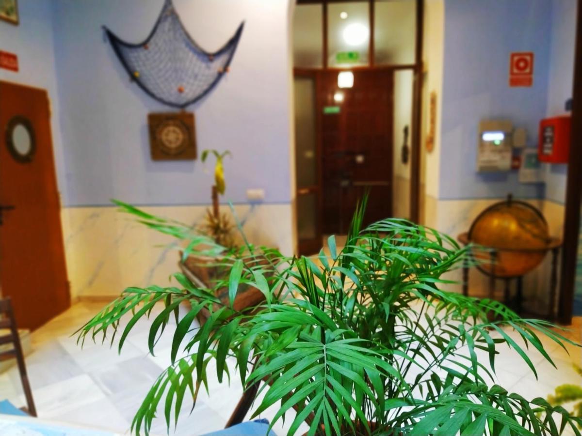 Hostal Casa Nautilus Cádiz Eksteriør billede